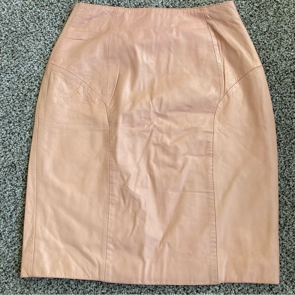 Vintage 80s genuine, leather mini skirt, light pink in color size 9/10